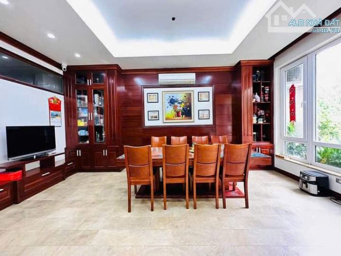 Bán Biệt thự Tây Mỗ 201m2 - 4 tầng, vị trí đẹp Kinh doanh, giá 32.5 tỷ - 2