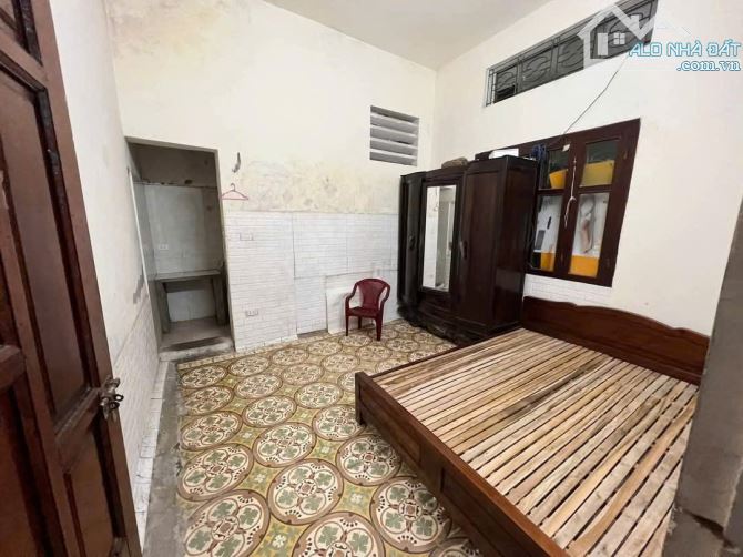 Đầu tư giữ tiền, sau Phố Trung Liệt, QH ổn, oto vào, ba mặt thoáng, 150m2 đất. Giá 15 tỷ