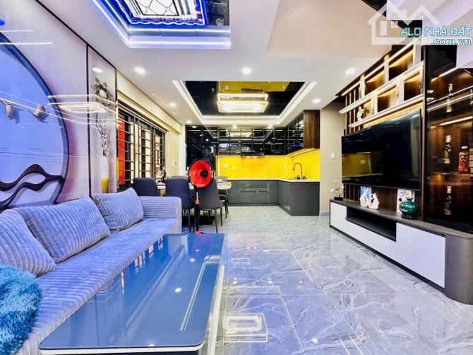 Căn 2 Mặt Tiền Luxury 1 trệt 1 lửng 3 lầu , 4 Phòng Ngủ - 6WC , Tx38 Q12 - 3