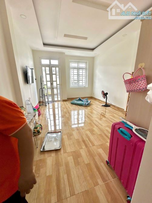 CHỈ 5 TỶ 3 HẺM XE HƠI 4❌️15.7M - 3 TẦNG BTCT- LÊ LIỄU TÂN PHÚ - 3