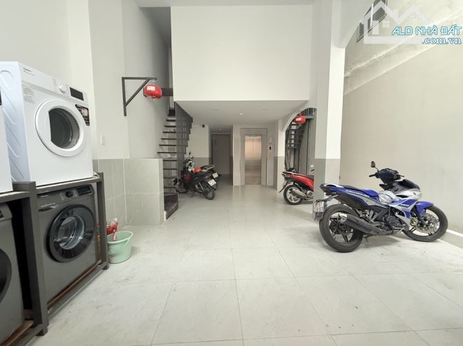 Bán CHDV CAO CẤP (6 x 15) - 16phòng có THANG MÁY, hẻm OTO, thu nhập 960tr/năm, chỉ 16.4tỷ - 3