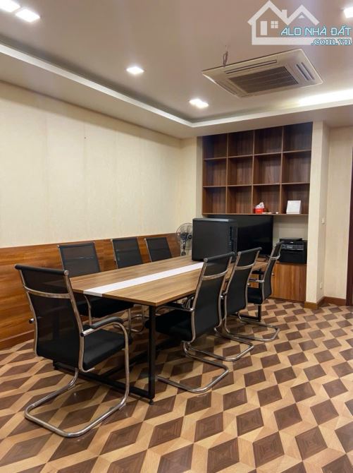 CỰC HIẾM NHÀ PHÂN LÔ NGUYỄN THỊ ĐỊNH  - Ô TÔ TRÁNH - THANG MÁY - DT 63M2 GIÁ 33,8 TỶ - 3