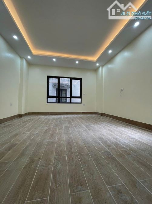 CẦN BÁN GẤP NHÀ QUẬN THANH XUÂN – THANG MÁY – OTO ĐỖ CỬA – 10M RA OTO TRÁNH - 3