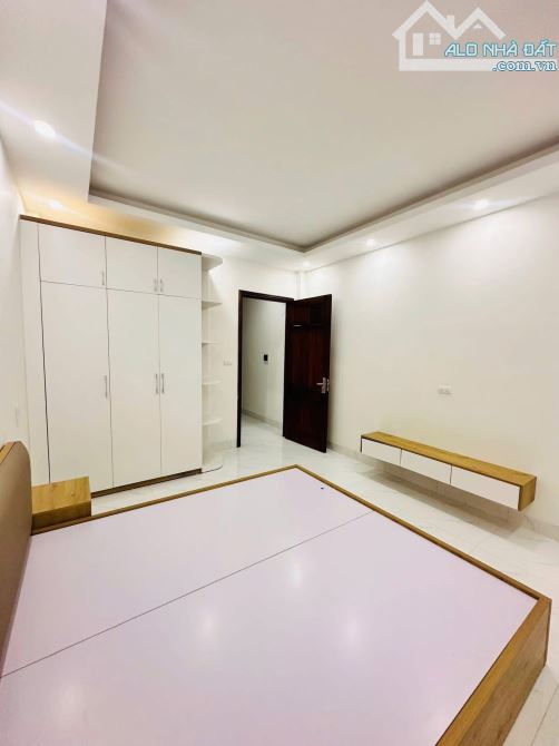 Bán Nhà! Phạm Văn Đồng-Nhà Mới-Full Nội Thất-Gần Phố-35m 5 Tầng Giá Chỉ 7,1 Tỷ - 3