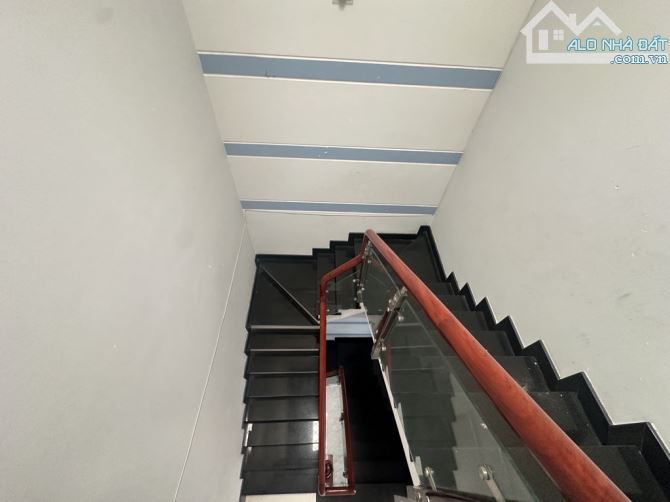 Nhà 4x17m 3 tầng hẻm 6m sát mặt tiền Nguyễn Ảnh Thủ, chỉ 5 tỷ 5 - 3