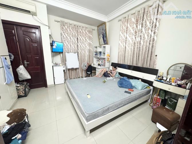 8.6 tỷ,Mặt ngõ Trần Duy Hưng, 30m, 5 tầng, lô góc, Ngõ thông - 3
