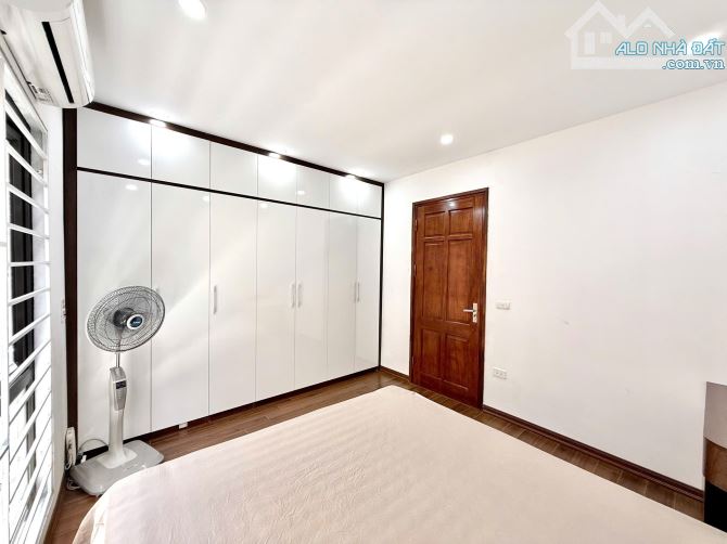 Chỉ nhình 8 tỷ có nhà đẹp 45m2, 2 thoáng, thang máy xịn, oto đỗ cửa, full nội thất đẹp - 3