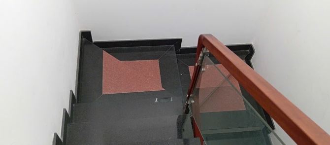 Mặt tiền đường xe hơi – Quận 2 - Nhà 4 tầng kiên cố – DT: 79m2_ ngang 6.2m  – 8,75 tỷ TL - 3