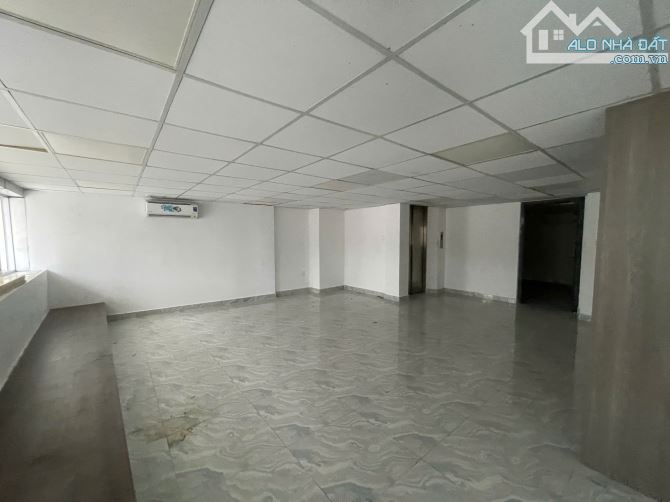 Cho thuê toà nhà lớn đường Cách Mạng Tháng 8, quận 3 - 3