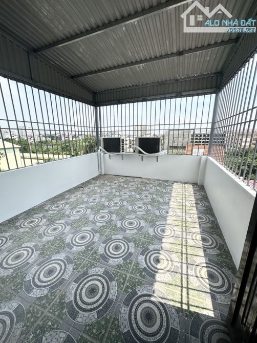 Nhà đẹp - Lô góc - Mới tinh - Ngõ Nông Rộng Thoáng - ô tô con lùi tận cửa nhà tại Vĩnh Hưn - 3