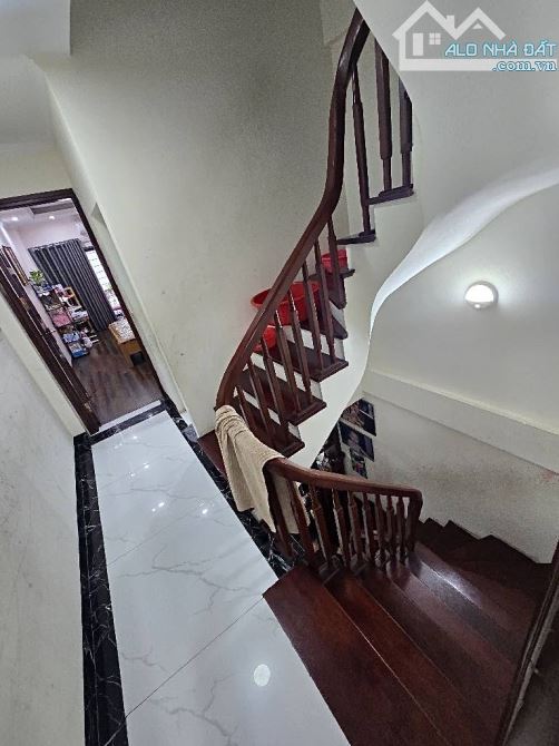 Nhà đẹp ngõ ô tô - 5 tầng - 6 ngủ - Thịnh Liệt - Sổ đỏ chính chủ - Ở ngay - 3