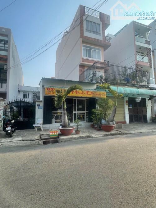 BÁN ĐẤT TẶNG NHÀ - XÂY DỰNG MỚI - NGANG 8M - ĐƯỜNG XE TẢI - ĐƯỜNG SỐ TÂN QUY - 3