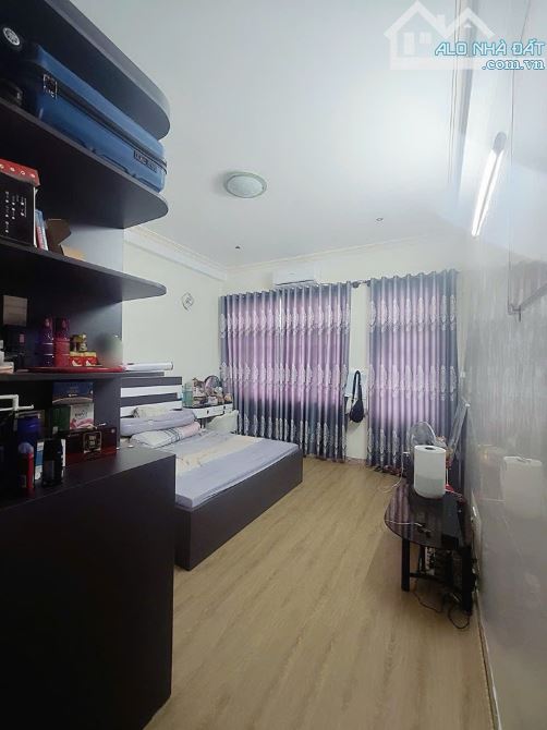 Q7 TÂN QUY MẶT TIỀN ĐƯỜNG SỐ 4x18M 4 TẦNG VỊ TRÍ ĐẸP THUẬN TIỆN KINH DOANH 14.xT - 4