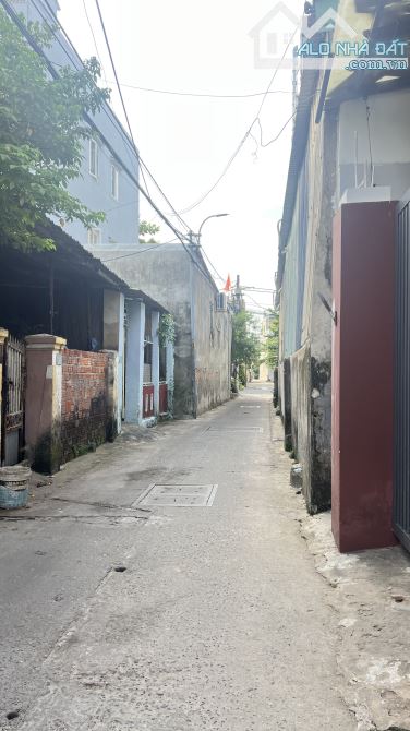BÁN ĐẤT TẶNG NHÀ - DIỆN TÍCH LỚN - MẶT TIỀN RỘNG - PHÙ HỢP XÂY CĂN HỘ - GẦN BIỂN - 4