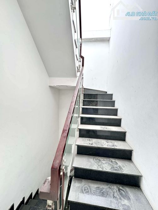 BÁN NHÀ 4 TẦNG TRƯỜNG THỌ - GA METRO - 56M2 4PN - KHU DÂN TRÍ CAO - NHỈNH 7 TỶ - 4