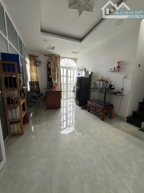 Bán nhà 5 Tầng đường số 2 Trường Thọ Thủ Đức,Hẻm Ô TÔ,NGANG 9M- có thang máy-8 Phòng Ngủ - 4