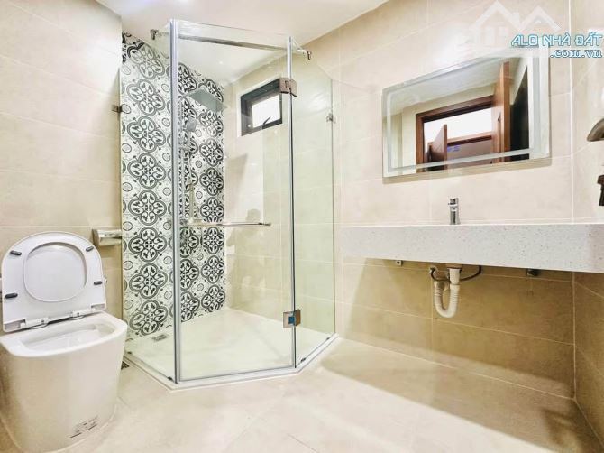 PHỐ CÁT LINH - TT ĐỐNG ĐA - NHÀ MỚI - 7 TẦNG THANG MÁY - 15M RA PHỐ - SÁT PHỐ CỔ - 4