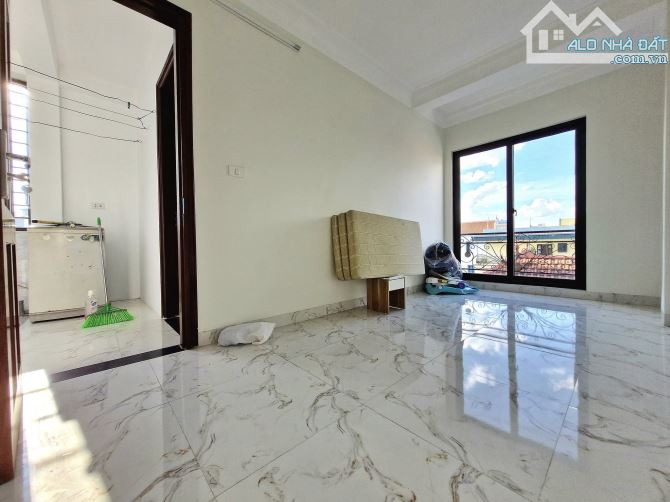 Bá,n Nhà Di Trạch - Hoài Đức, 30m2* 4Tầng Nở Hậu, Ngõ nông gần ôtô chỉ 50m ra trục chính. - 4