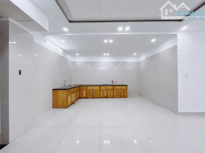 30tr/m2 nhà 4pn,hẻm xe hơi,view sông.chủ cần bán gấp để giá tốt,đang vay bank 5ty - 4