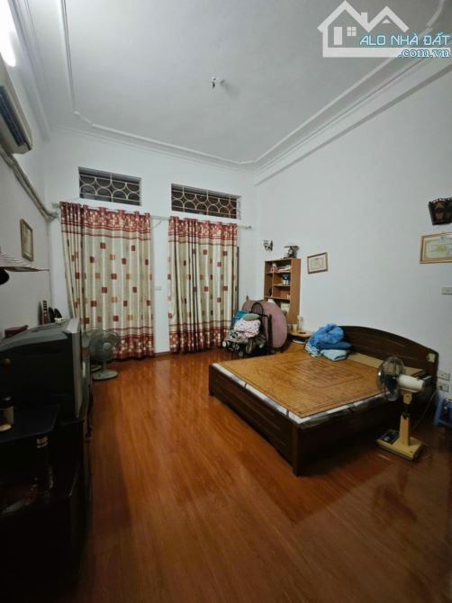 Gia đình tôi bán nhà Hoàng Quốc Việt-Nghĩa Đô, ô tô đỗ cửa, 60m2 mặt tiền 5m giá 17 tỉ. - 4