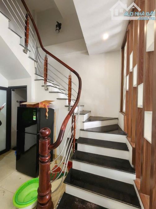Bán nhà 5 tầng Việt Hưng, Long Biên, Ngõ ô tô thông, gần phố, ô tô đỗ cửa, giá hơn 6 tỷ - 4