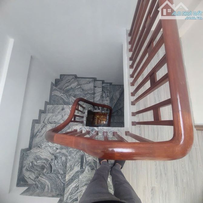 🔥 BÁN NHÀ 5 TẦNG NGÔ GIA TỰ – FULL NỘI THẤT – NGÕ THÔNG – GIÁ CHỈ HƠN 4 TỶ 🏡  📍 - 4