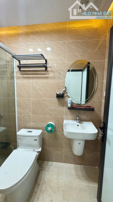 Căn Nhà 3 Tầng Một tum Mặt Đường Hàng Đồng - P Nam Định - 4