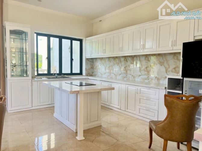 Bán Biệt Thự mặt tiền Bà Triệu P. Hội Phú Pleiku Gia Lai - 4