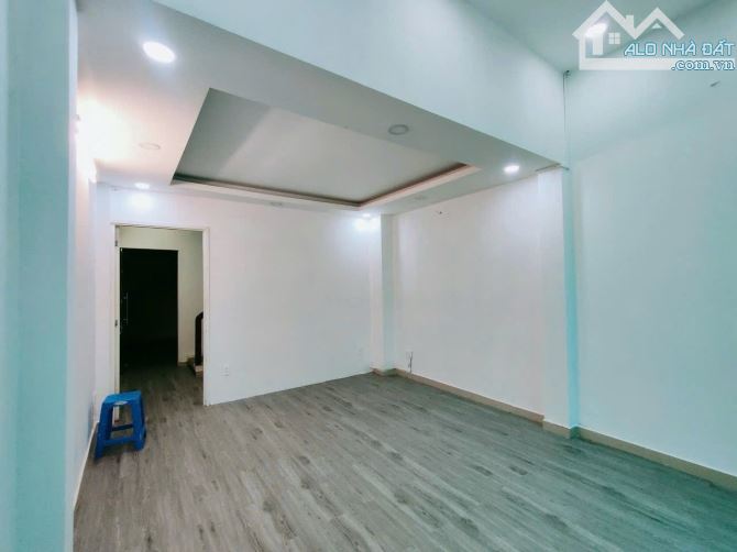 Bân nhà thông hẻm 304 Trường Chinh, P.12 Tân Bình, DT: 4x19m 3 tầng Giá 7.7 Tỷ TL - 4