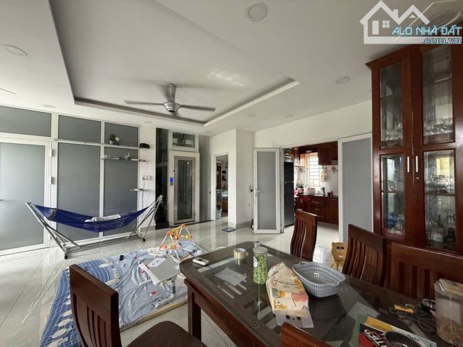 Bán nhà 5 Tầng đường số 2 Trường Thọ Thủ Đức,Hẻm Ô TÔ,NGANG 9M- có thang máy-8 Phòng Ngủ - 5