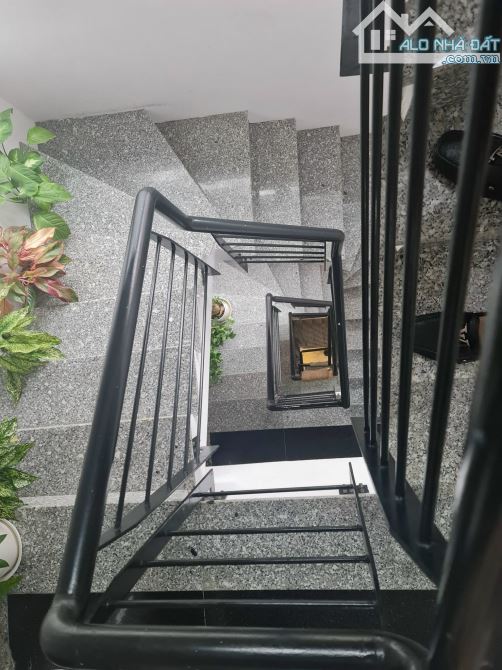 Bán gấp toà VP mặt phố Hoàng Ngân- 2 thoáng- DT 86M x 9 tầng. - 4