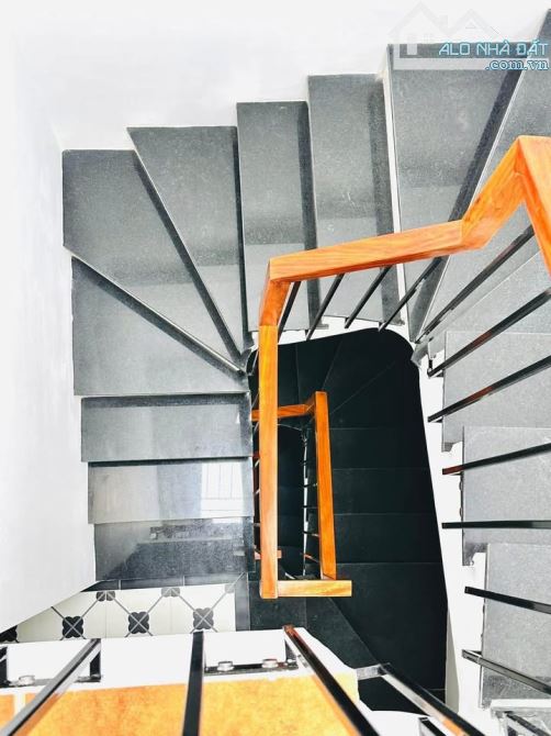 PHỐ CÁT LINH - TT ĐỐNG ĐA - NHÀ MỚI - 7 TẦNG THANG MÁY - 15M RA PHỐ - SÁT PHỐ CỔ - 5