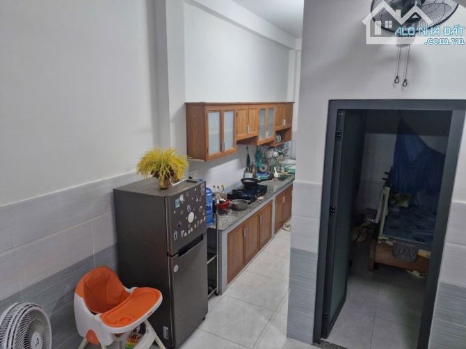 HÓT ! PHƯỚC LONG B - HẺM XE TẢI - NHÀ 2 TẦNG 60m2 -  CHỈ 5.x TỶ - 5