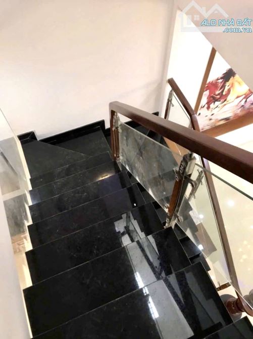 BÁN NHÀ 4 TẦNG TRƯỜNG THỌ - GA METRO - 56M2 4PN - KHU DÂN TRÍ CAO - NHỈNH 7 TỶ - 6