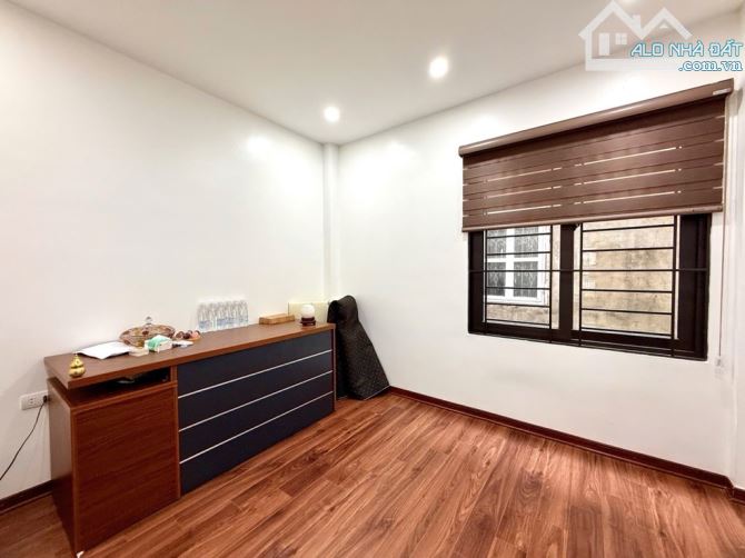 Bán nhà Tân Mai , lô góc , đường ô tô tránh , thang máy , kinh doanh , dt 50M x 5Tx 15,8Tỷ - 6