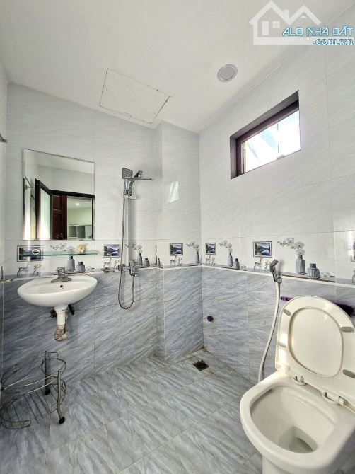 Bá,n Nhà Di Trạch - Hoài Đức, 30m2* 4Tầng Nở Hậu, Ngõ nông gần ôtô chỉ 50m ra trục chính. - 6