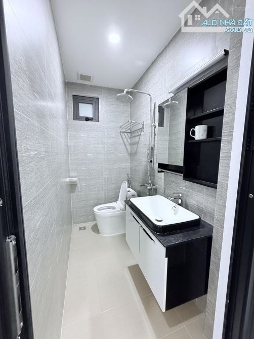 Cho thuê nhà mặt ngõ 3 phố Phạm Tuấn Tài, Diện tích 65m2 x 7 tầng thông sàn có Thang máy - 7