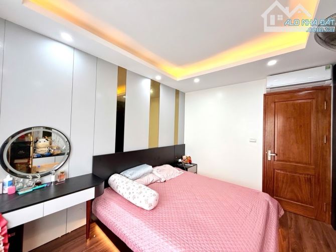 Bán nhà Tân Mai , lô góc , đường ô tô tránh , thang máy , kinh doanh , dt 50M x 5Tx 15,8Tỷ - 7