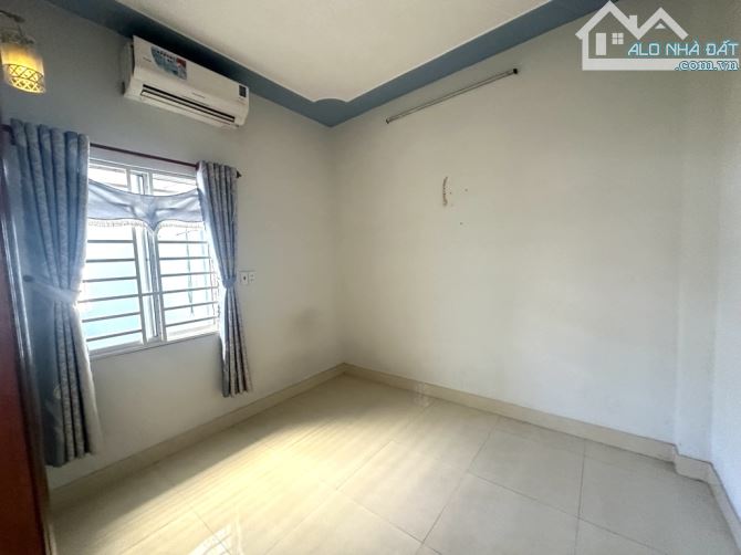 Nhà 4x17m 3 tầng hẻm 6m sát mặt tiền Nguyễn Ảnh Thủ, chỉ 5 tỷ 5 - 7