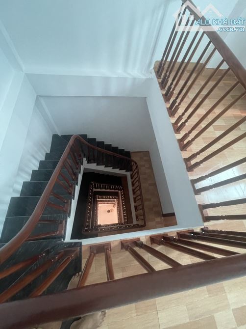 Bán nhà vành đai 3.5 33m2 4 tầng có ô chờ thang máy 2 thoáng 30m ô tô đỗ ngày đêm 4 tỷ 25 - 7