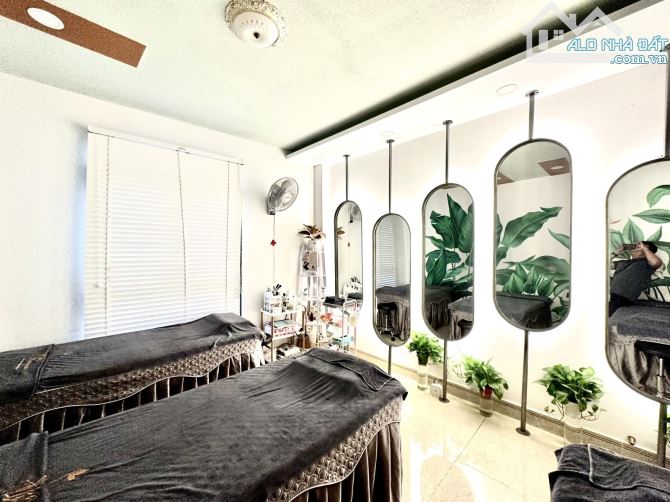 Bán nhà MTKD Nguyễn xí bình thạnh- 5 tầng - 9,5 tỷ - 7