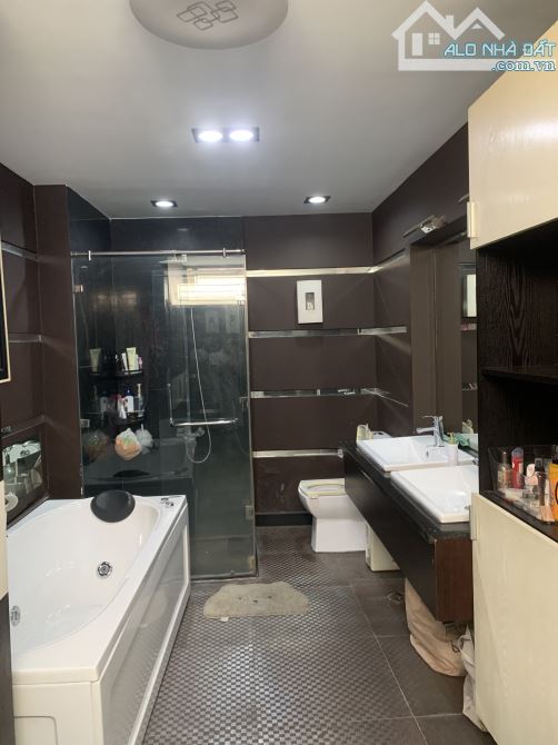 Góc Nguyễn Thị Nhỏ -Hồng Bàng 5,5x15m 3L - 8