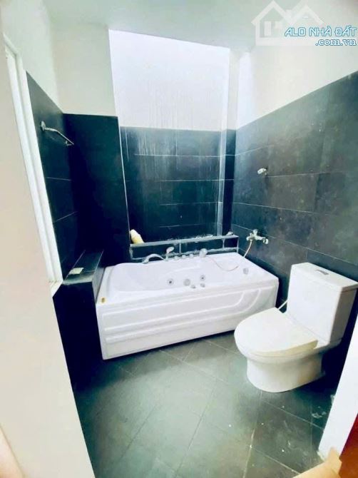 Bán nhà 4 tầng (5.5x15) ngay Lạc Long Quân - Tân Bình gần Quận 10 Quận 11 - 8