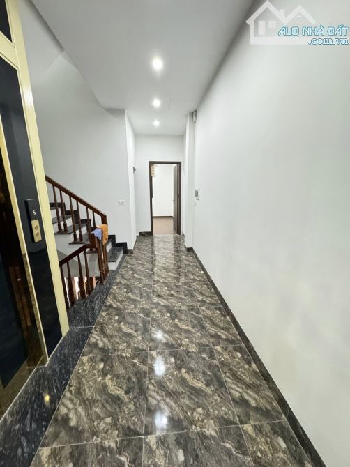 Nhà đẹp 6 tầng, thang máy, 71m, ở sướng, ô tô vào nhà, Lê Trọng Tấn - 9