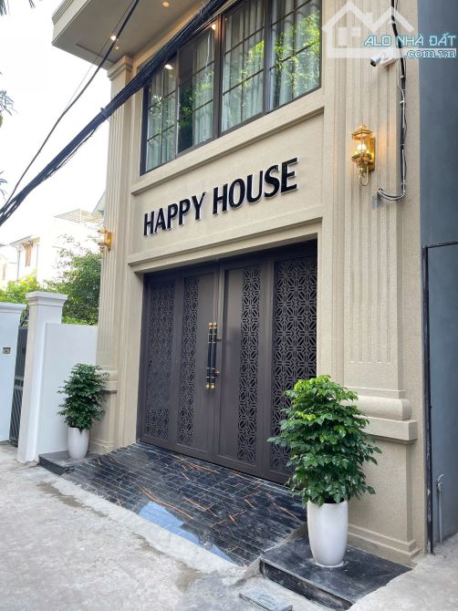 Bán nhà dòng tiền cạnh Ciputra Tây Hồ xây 8 tầng, 29 phòng, nội thất cao cấp. Giá 25 tỷ