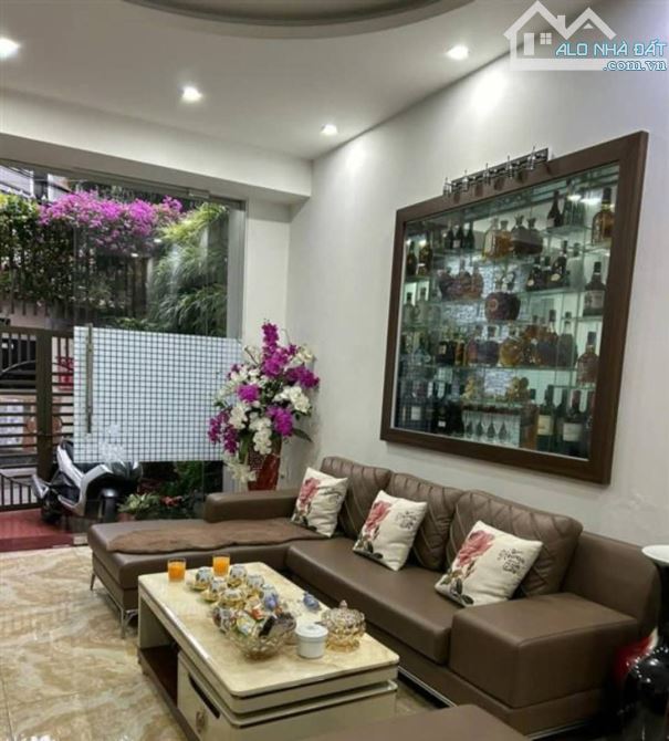 Bán nhà 4 tầng tại Lạch Tray , Đằng Giang , Ngô Quyền Giá  5 tỷ 500