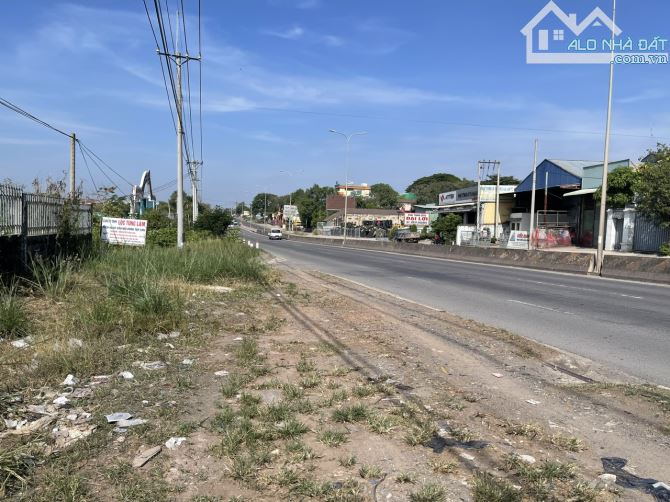 ✓Cần b.án lô đất 2300m2 mặt tiền đường chánh Võ Nguyên Giáp ,Trảng Bom ,Đồng Nai  ▪️Diên t