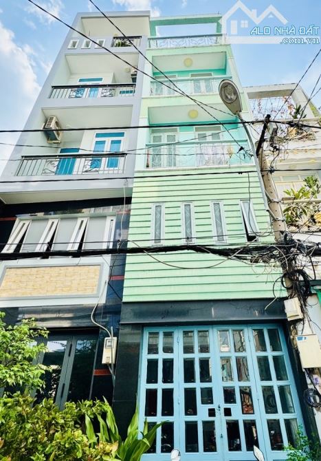 CHDV 5 TẦNG 6 PN, MẶT TIỀN ĐƯỜNG BÊ TÔNG 6M, GIÁP QUẬN 1, PHÚ NHUẬN - BÁN GẤP 6,6 TỈ