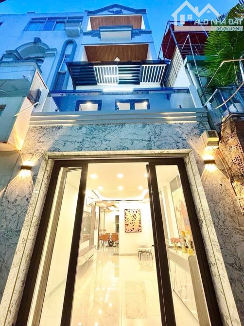 Bán nhà 4 tầng, Huỳnh Tấn Phát, Quận 7. DTSD 165m2, full nội thất, HXH thông. Chỉ 7 tỷ xíu