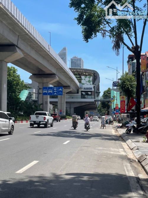 MẶT PHỐ LỚN KINH DOANH ĐỈNH - VỈA HÈ RỘNG - VỊ TRÍ TRUNG TÂM HÀ ĐÔNG - GIÁ RẺ NHẤT KHU VỰC